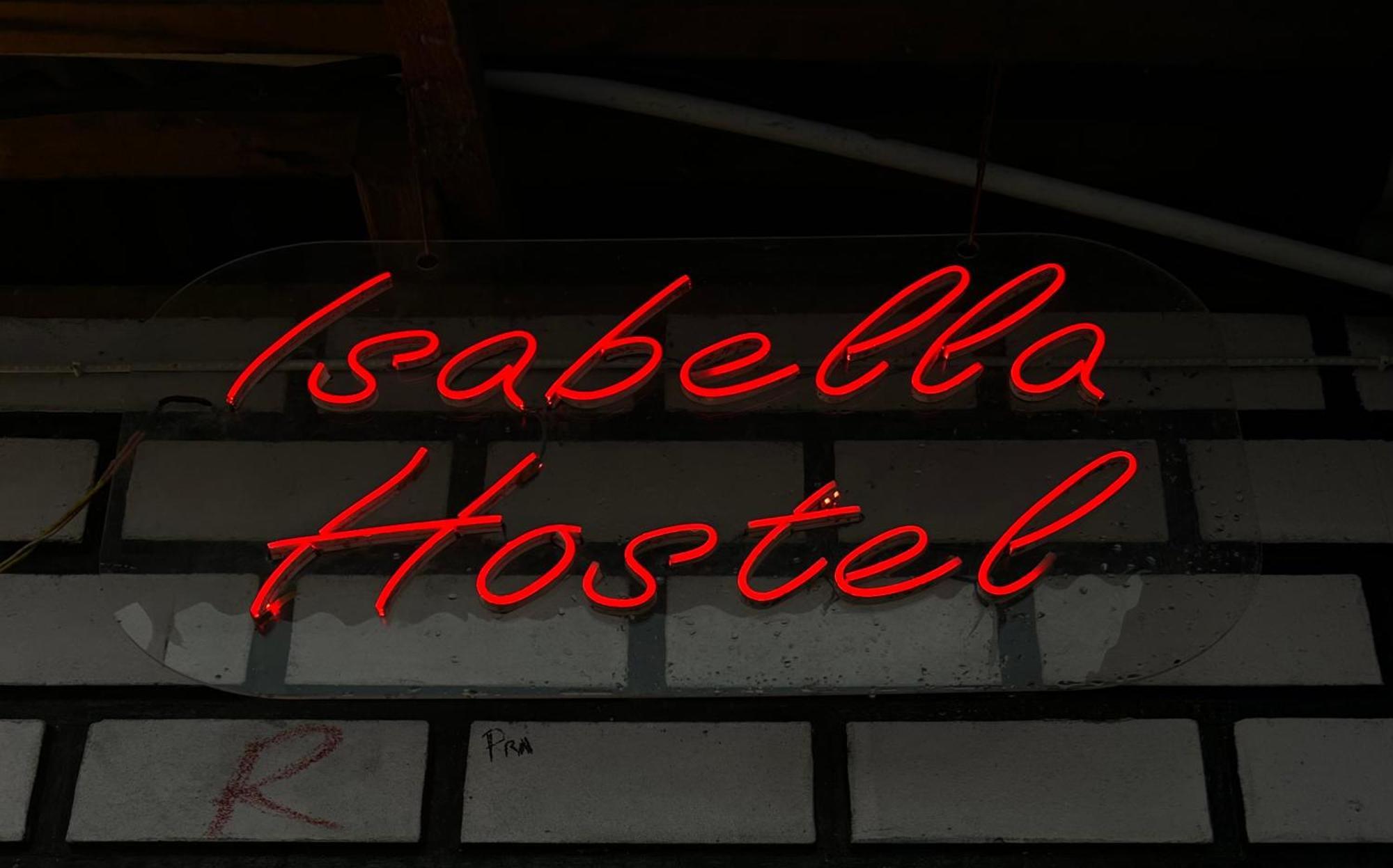 Isabella Hostel シロン エクステリア 写真