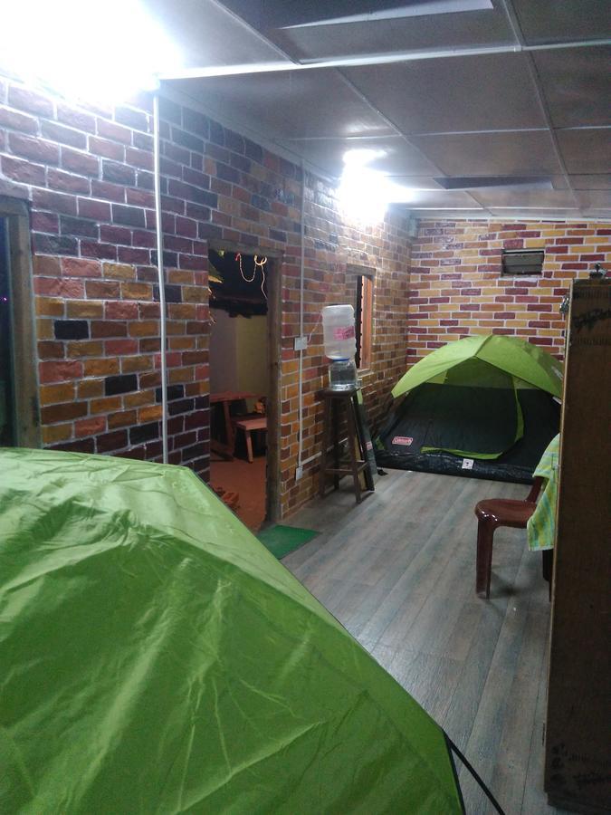 Isabella Hostel シロン エクステリア 写真